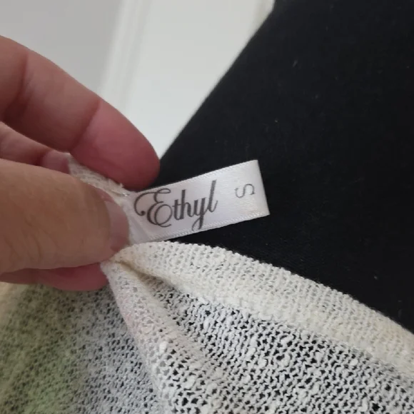 Vibrant Multicolor Women's Tunic Top - Picture 4 of 4